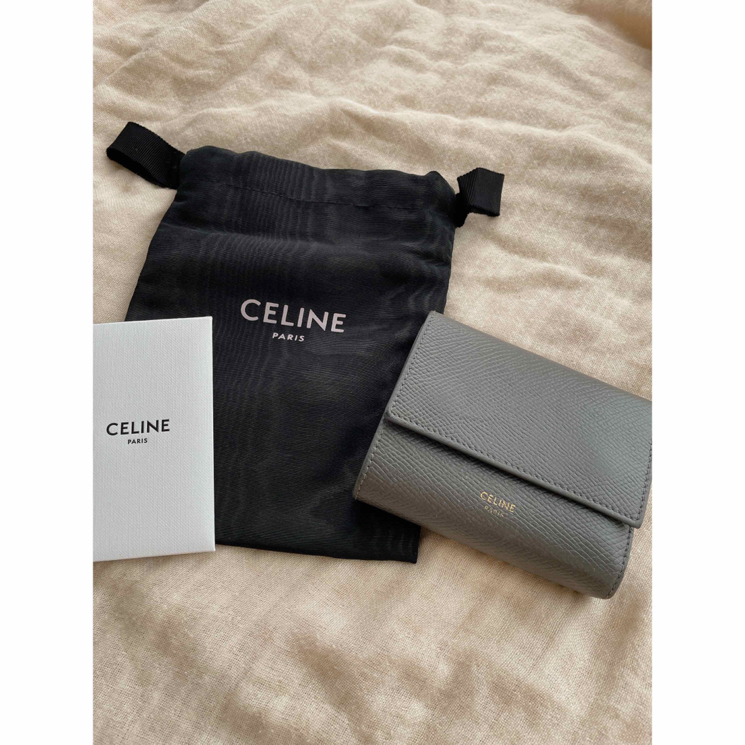 CEFINE(セフィーヌ)のCELINE セリーヌ　スモールトリフォールドウォレット　グレー レディースのファッション小物(財布)の商品写真