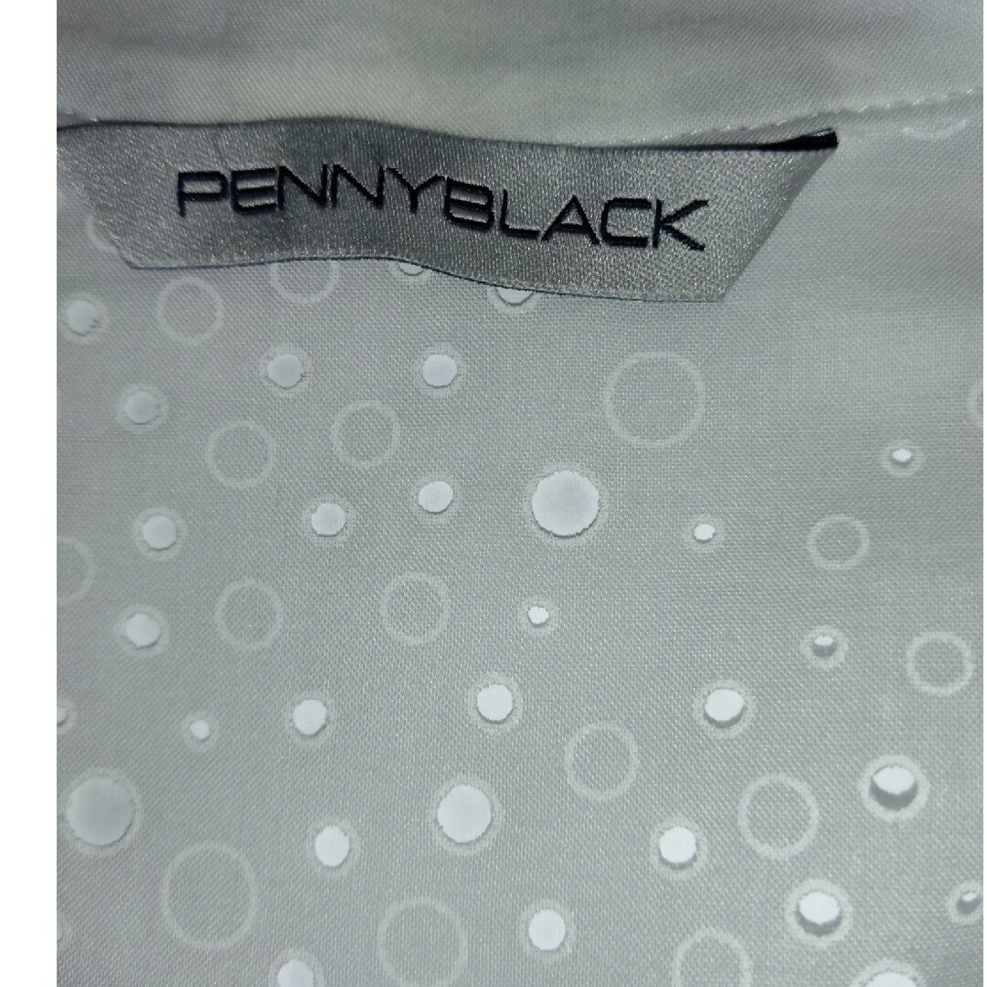 PENNY BLACK(ペニーブラック)のPENNY BLACKペニー・ブラック　カットワークトップス レディースのトップス(シャツ/ブラウス(半袖/袖なし))の商品写真