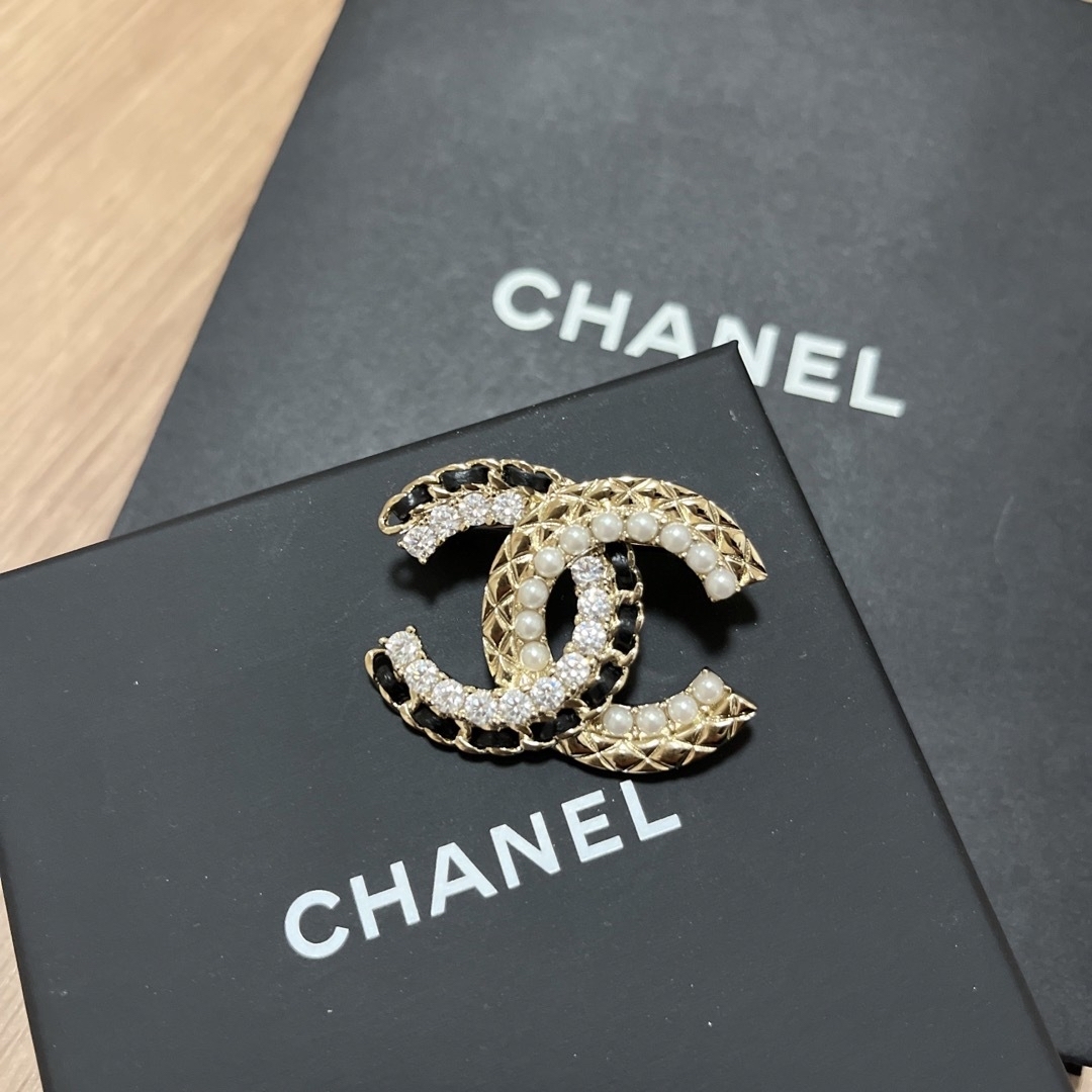 最終お値下げ❤CHANEL　ハートブローチ　ゴールド