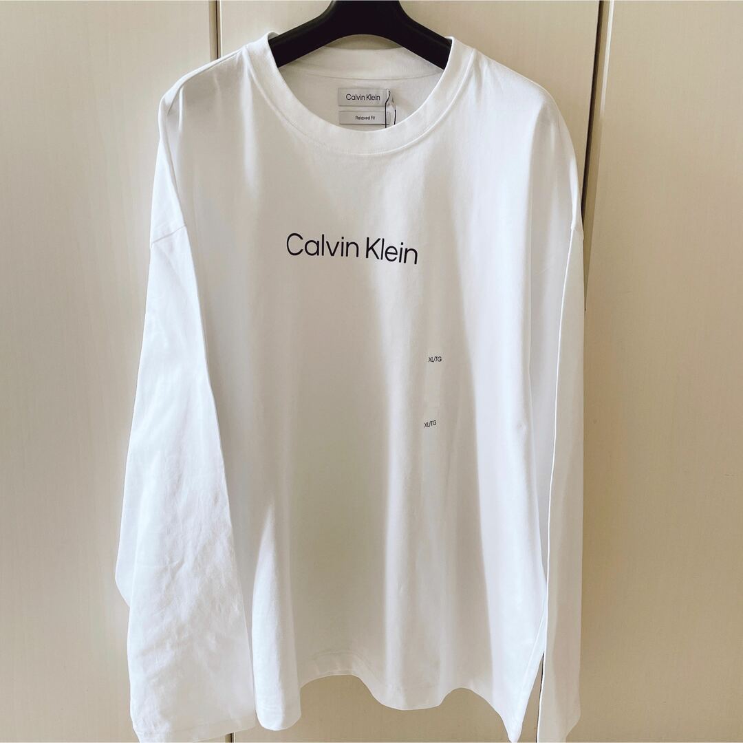 未使用✨　カルバンクライン　ロンT グク　白 Tシャツ　長袖　ロゴ