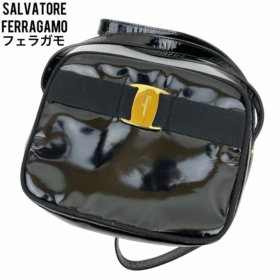 【Salvatore Ferragamo】サルヴァトーレフェラガモ ヴァラ DE-21 3096 パテントレザー 黒 レディース ショルダーバッグ