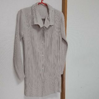 イッセイミヤケ(ISSEY MIYAKE)のハーフコート(ロングコート)