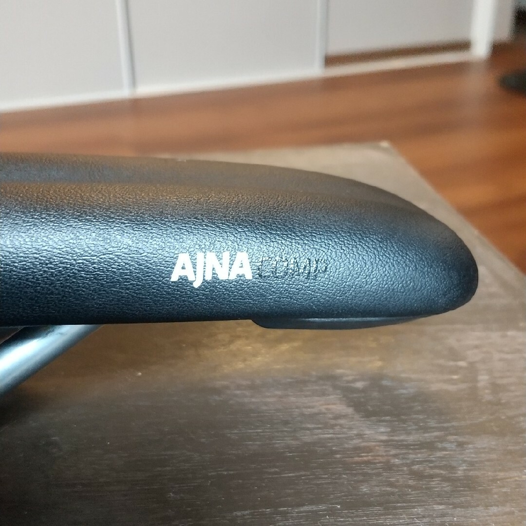 Bontrager Ajna Comp Bike Saddle スポーツ/アウトドアの自転車(パーツ)の商品写真