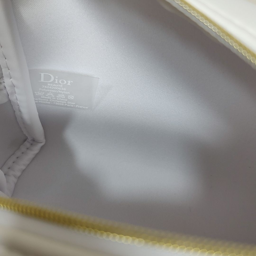 Christian Dior 新品未使用 ディオール ノベルティ ポーチ ホワイト ゴールドの通販 by ☆｜クリスチャンディオールならラクマ
