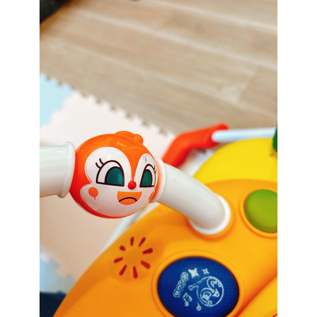 アンパンマン - 元気いっぱい!アンパンマンベビージャンパーの通販 by ...