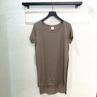 バーニーズニューヨーク(BARNEYS NEW YORK)の新品 イタリア製 VESTI ベスティ ロングスリット Tシャツ レディース  (Tシャツ(半袖/袖なし))