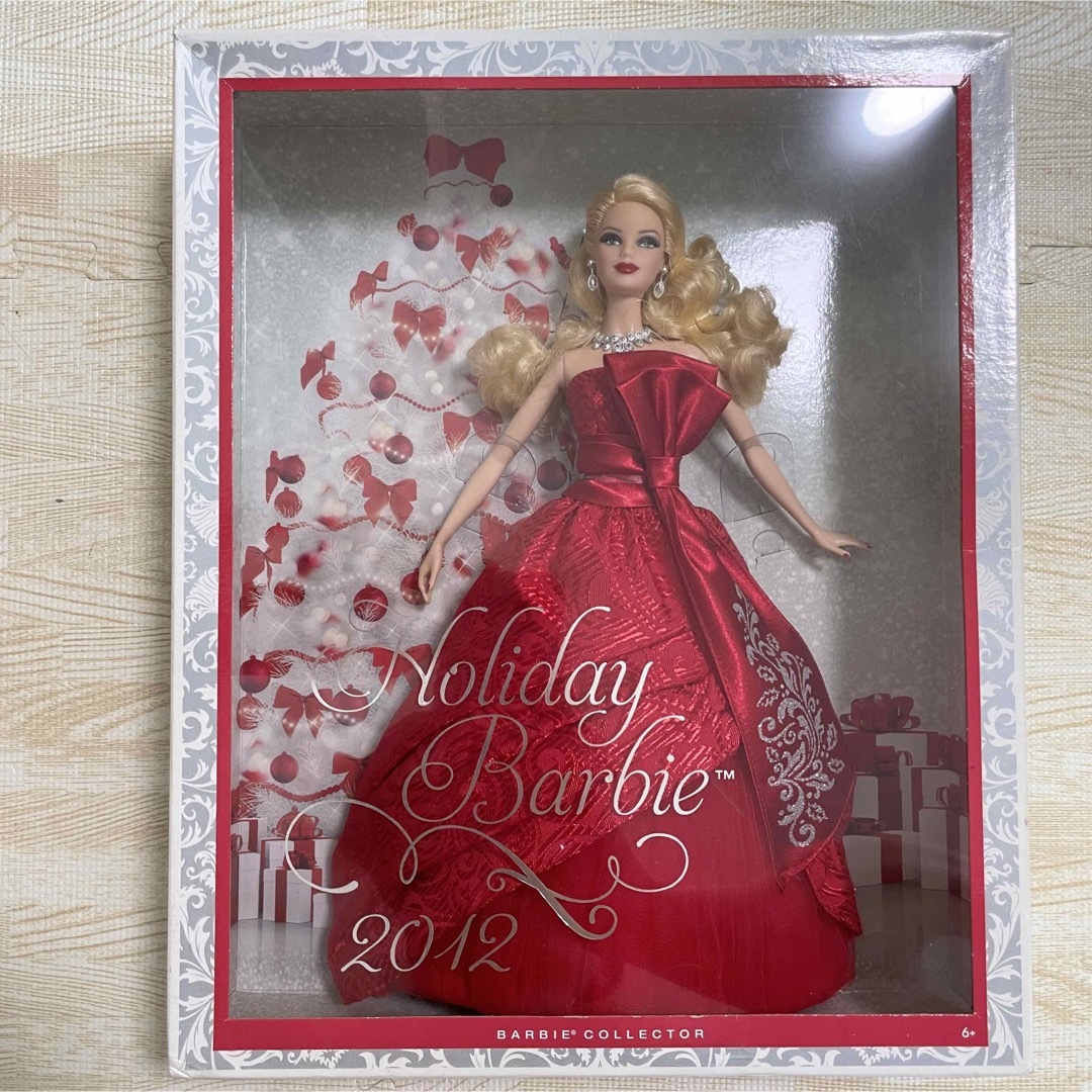 Barbie(バービー)の♡新品♡ Barbie コレクター 2012 ホリデー バービー ピンクラベル キッズ/ベビー/マタニティのおもちゃ(ぬいぐるみ/人形)の商品写真