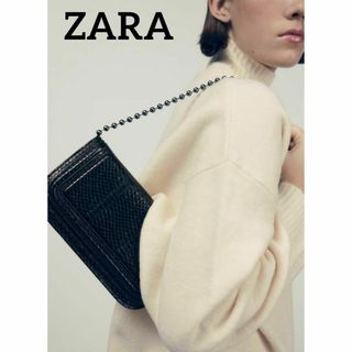 ザラ(ZARA)のZARA ショルダーバッグ ビーズストラップ 黒(ショルダーバッグ)