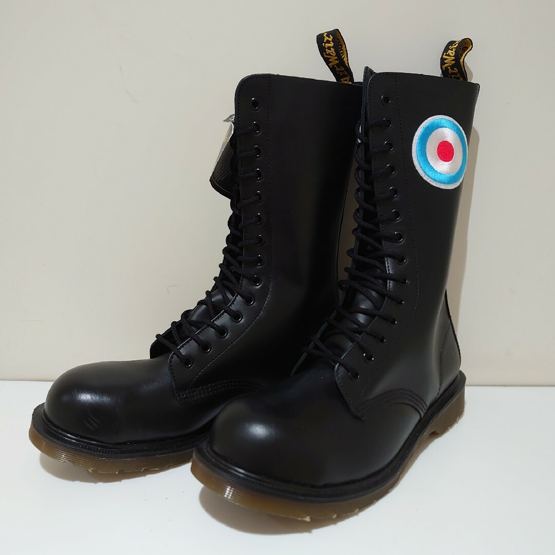 Dr.Martens(ドクターマーチン)の★新品未使用★限定ドクターマーチン　THE WHO　size UK８　イギリス製 メンズの靴/シューズ(ブーツ)の商品写真