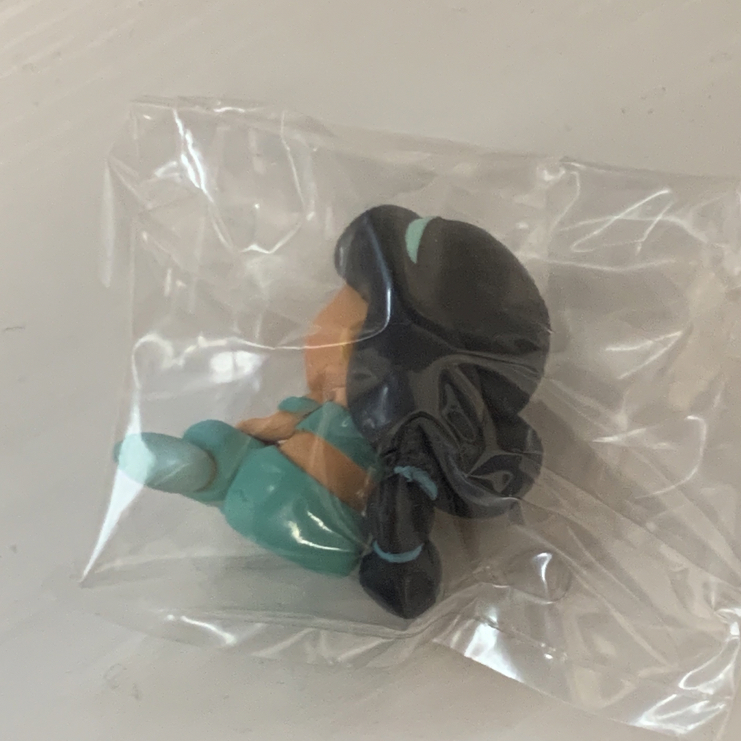 Disney(ディズニー)の肩ズン　ジャスミン　フィギュア エンタメ/ホビーのおもちゃ/ぬいぐるみ(キャラクターグッズ)の商品写真