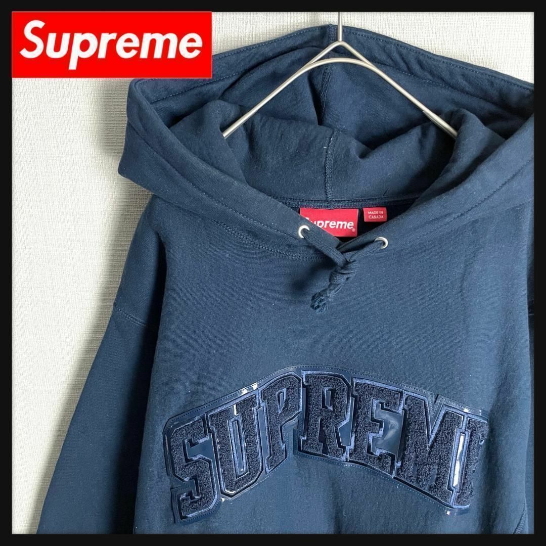 supreme パーカー　即完売　Lサイズ