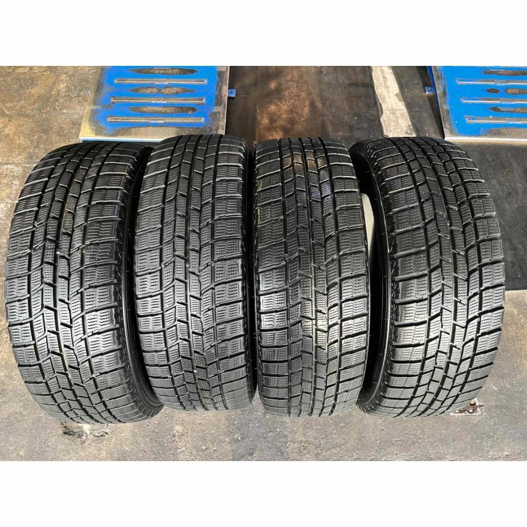 215/60R16 4本 スタッドレス クラウン、エスティマ、オデッセイなどに