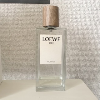 ロエベ(LOEWE)のロエベ　001 ウーマン香水　100ml(香水(女性用))