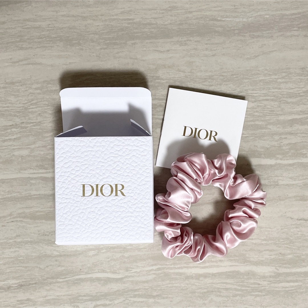 Dior(ディオール)のDior シュシュ ノベルティ レディースのヘアアクセサリー(ヘアゴム/シュシュ)の商品写真