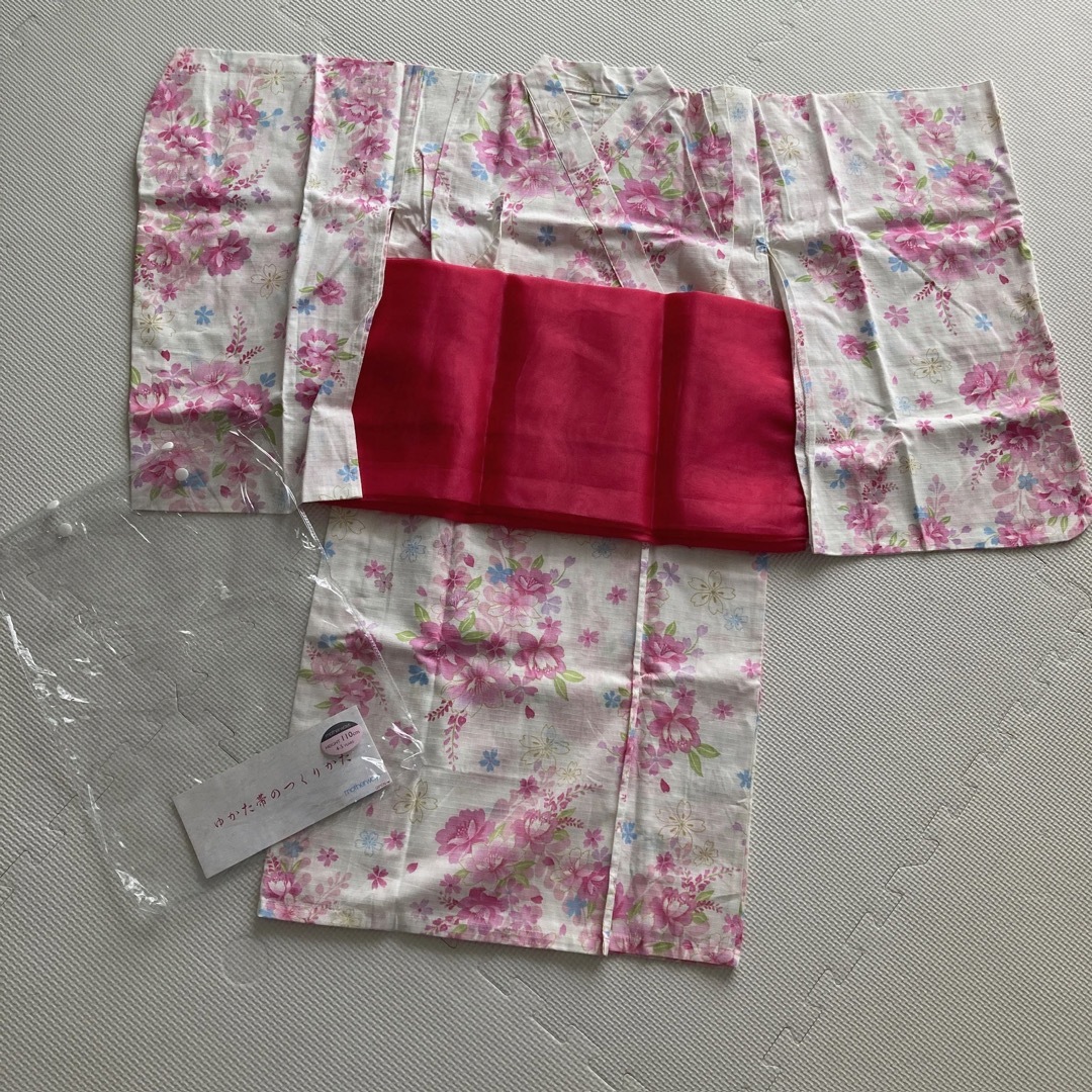 新品 タグ付き キッズ 110㎝ マザウェィズ 浴衣 花柄 白 ピンク 夏祭り