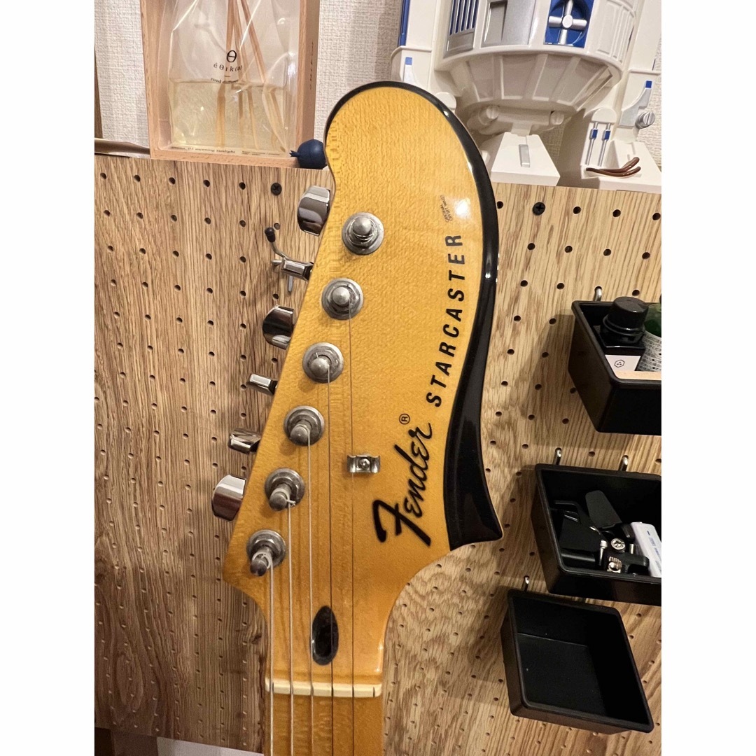Fender(フェンダー)のfender starcaster(スターキャスター) エレキギター本体 楽器のギター(エレキギター)の商品写真
