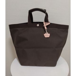日本代理店正規品 出品終了♪値下エルベシャプリエ ♢ 704GP ノワール