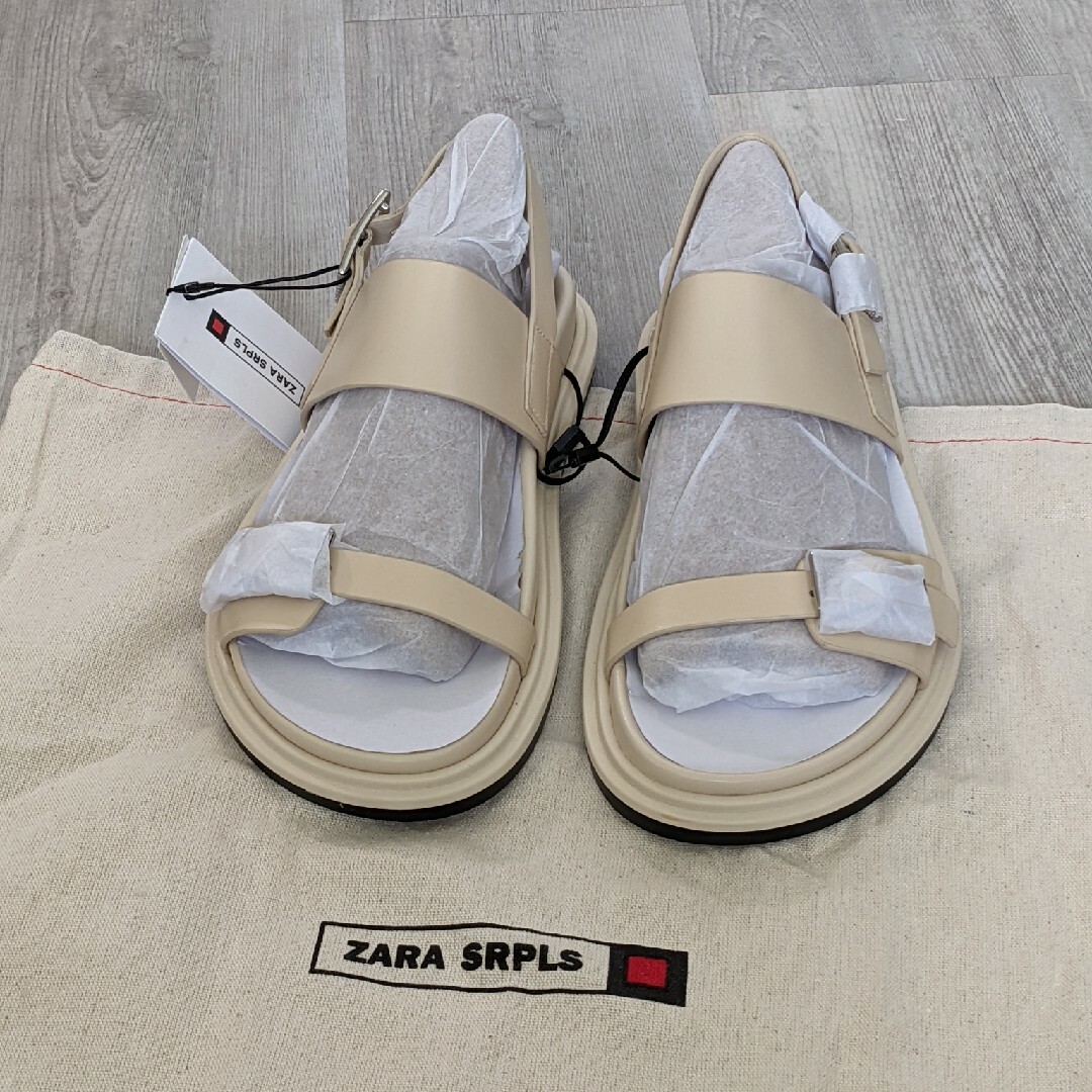 ZARA バックル付き リアルレザー サンダル ベージュ 36サイズ