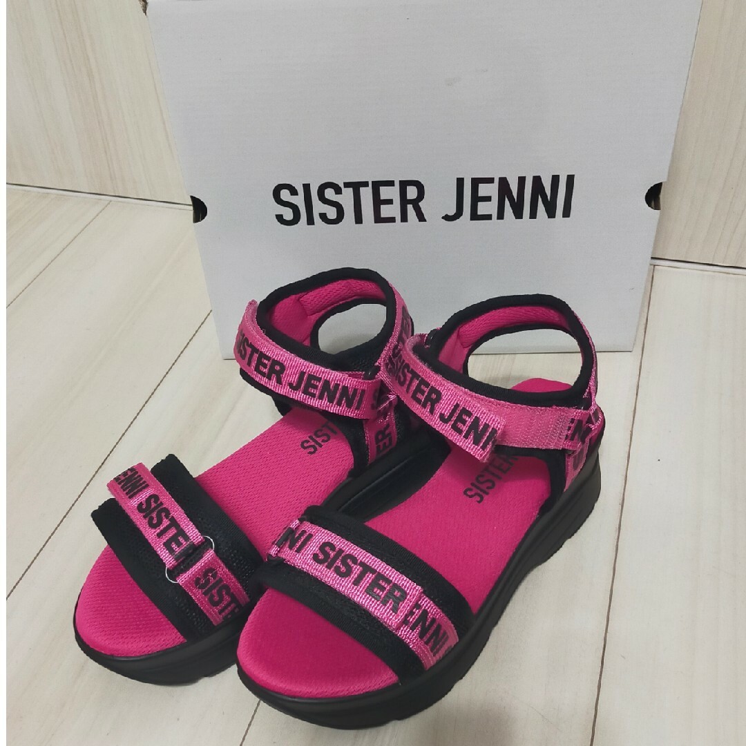 JENNI(ジェニィ)の🍀💝SISTERJENNI💝🍀サンダル 22cm キッズ/ベビー/マタニティのキッズ靴/シューズ(15cm~)(サンダル)の商品写真