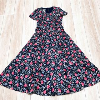 858　LAURA ASHLEYローラアシュレイ　長袖ロングワンピース　花柄