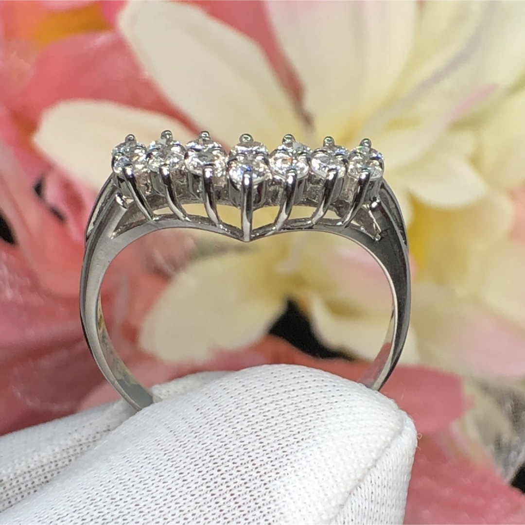 高品質　キラキラ　ダイヤモンド　V エタニティ　pt900リング レディースのアクセサリー(リング(指輪))の商品写真