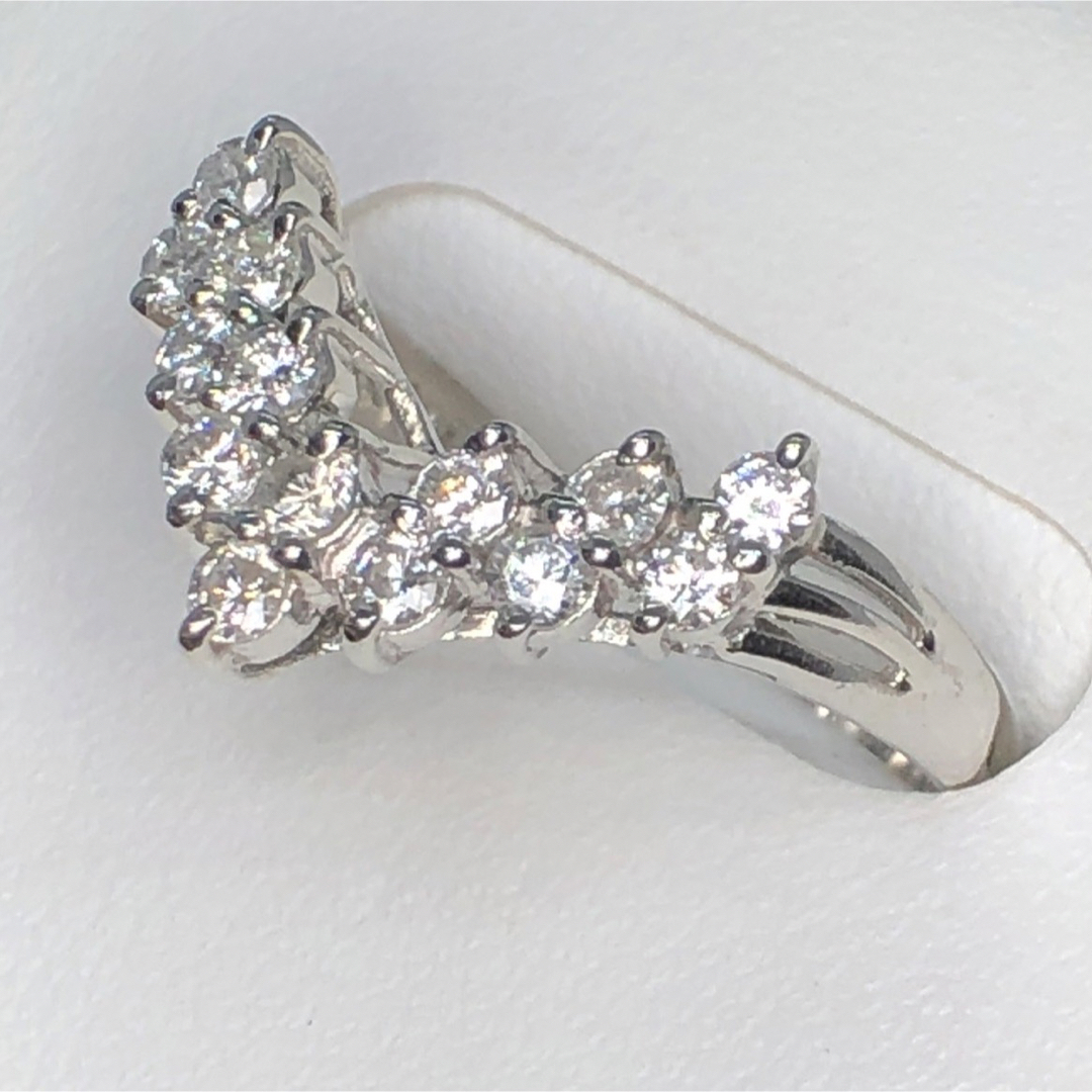 高品質　キラキラ　ダイヤモンド　V エタニティ　pt900リング レディースのアクセサリー(リング(指輪))の商品写真