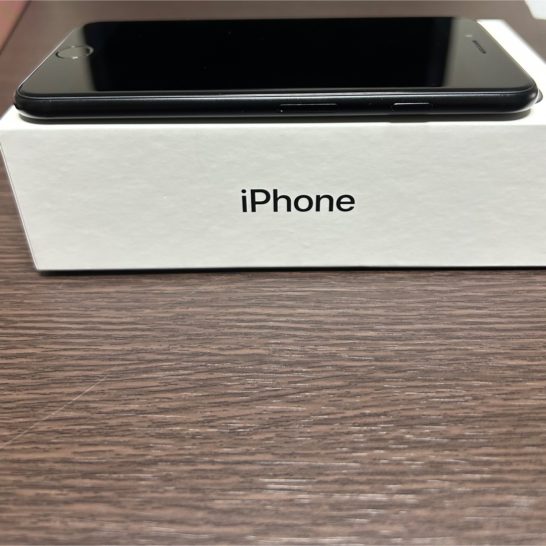 アップル iPhoneSE 第2世代 128GB ブラック au 商品の状態