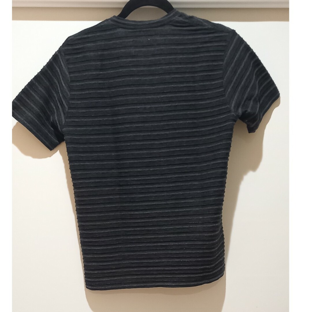 AZUL by moussy(アズールバイマウジー)のAZUL アズール　Tシャツ メンズのトップス(Tシャツ/カットソー(半袖/袖なし))の商品写真