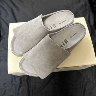 フィアオブゴッド(FEAR OF GOD)のfear of god birken stock cement 42(スニーカー)