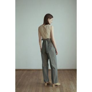 クラネ(CLANE)のCLANE BACK RIBBON PANTS KHAIKI(カジュアルパンツ)