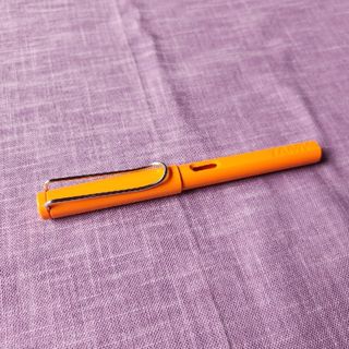 ラミー(LAMY)のLAMY safari  サファリ 万年筆 2009年限定 オレンジ EF(ペン/マーカー)