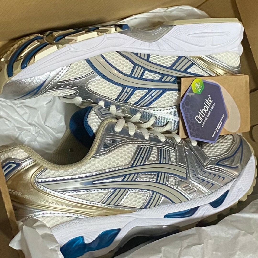 asics(アシックス)のasics gel kayano 14 cream/pure silver レディースの靴/シューズ(スニーカー)の商品写真