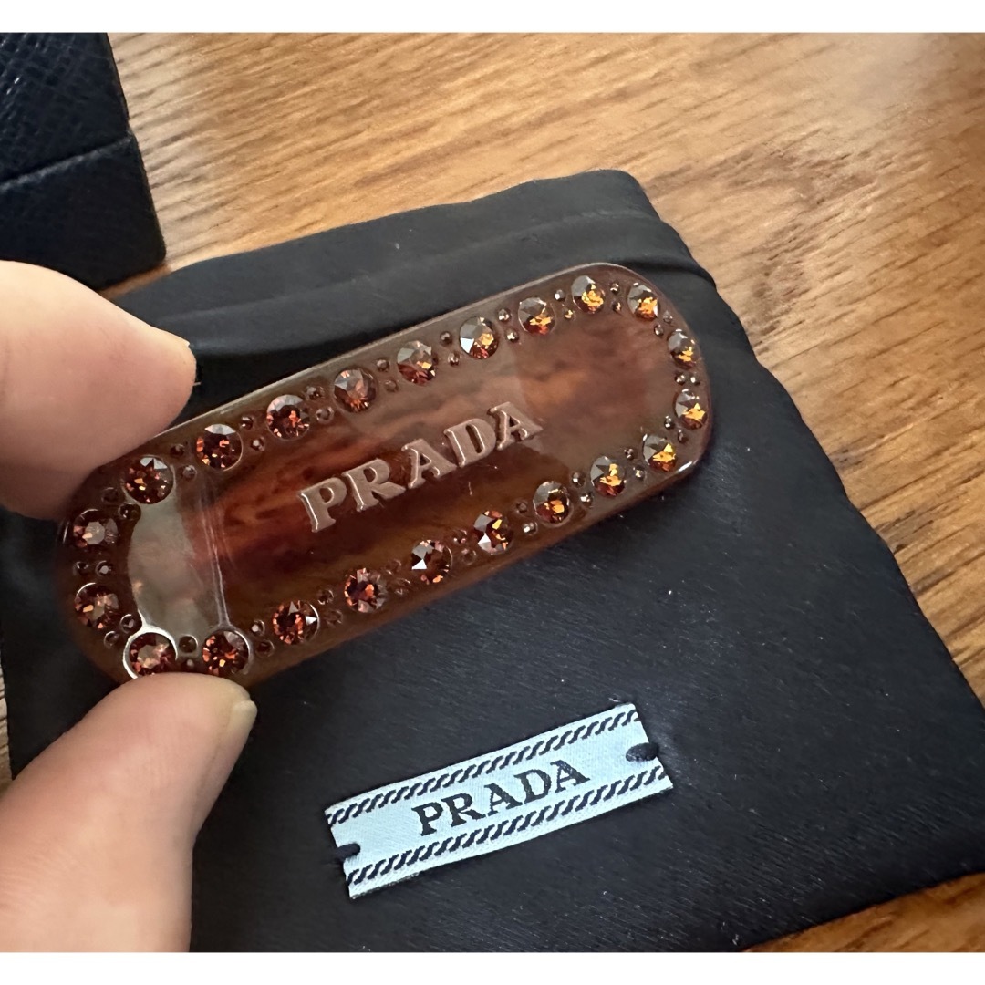 PRADA バレッタ　ブラウン