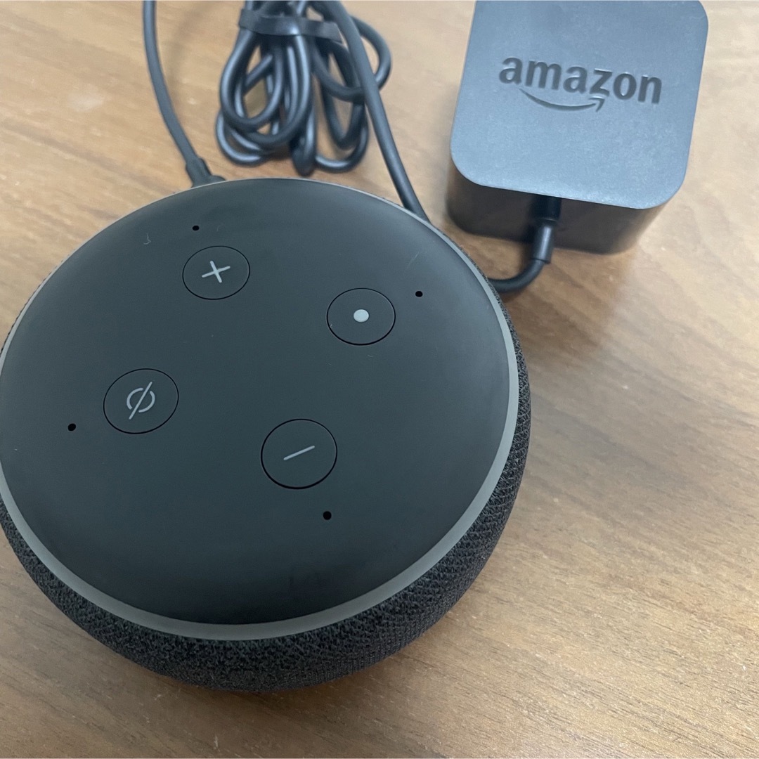 Amazon(アマゾン)のAmazon Echo Dot 第3世代 スマホ/家電/カメラのオーディオ機器(スピーカー)の商品写真