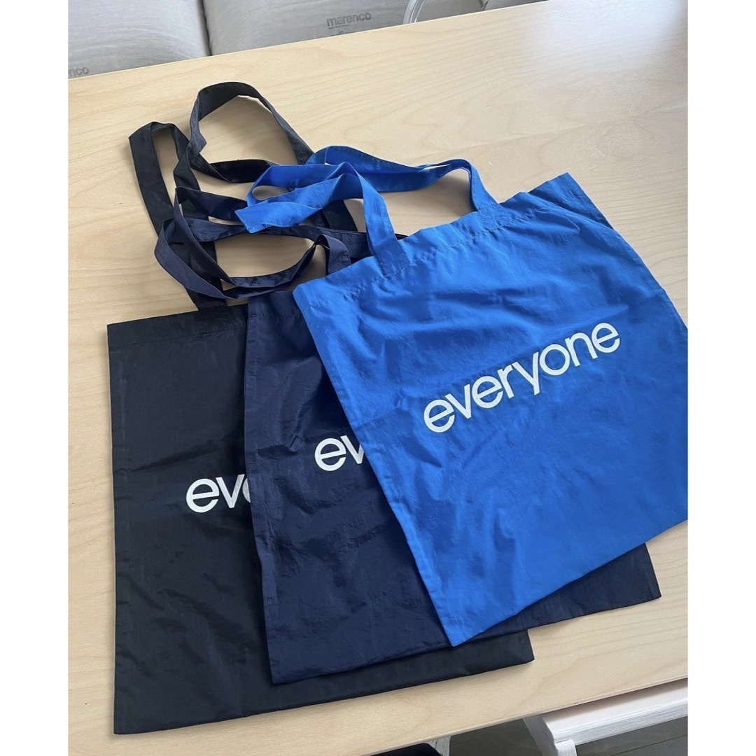 everyone nylon logo tote bag (NAVY)のサムネイル