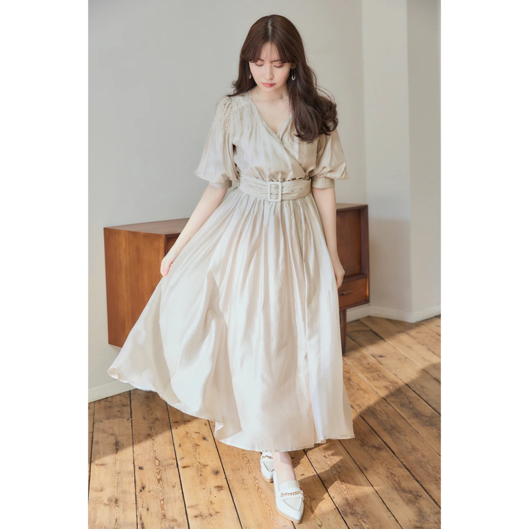 サイズ︰M新品 ハーリップトゥ airy volume sleeve dress