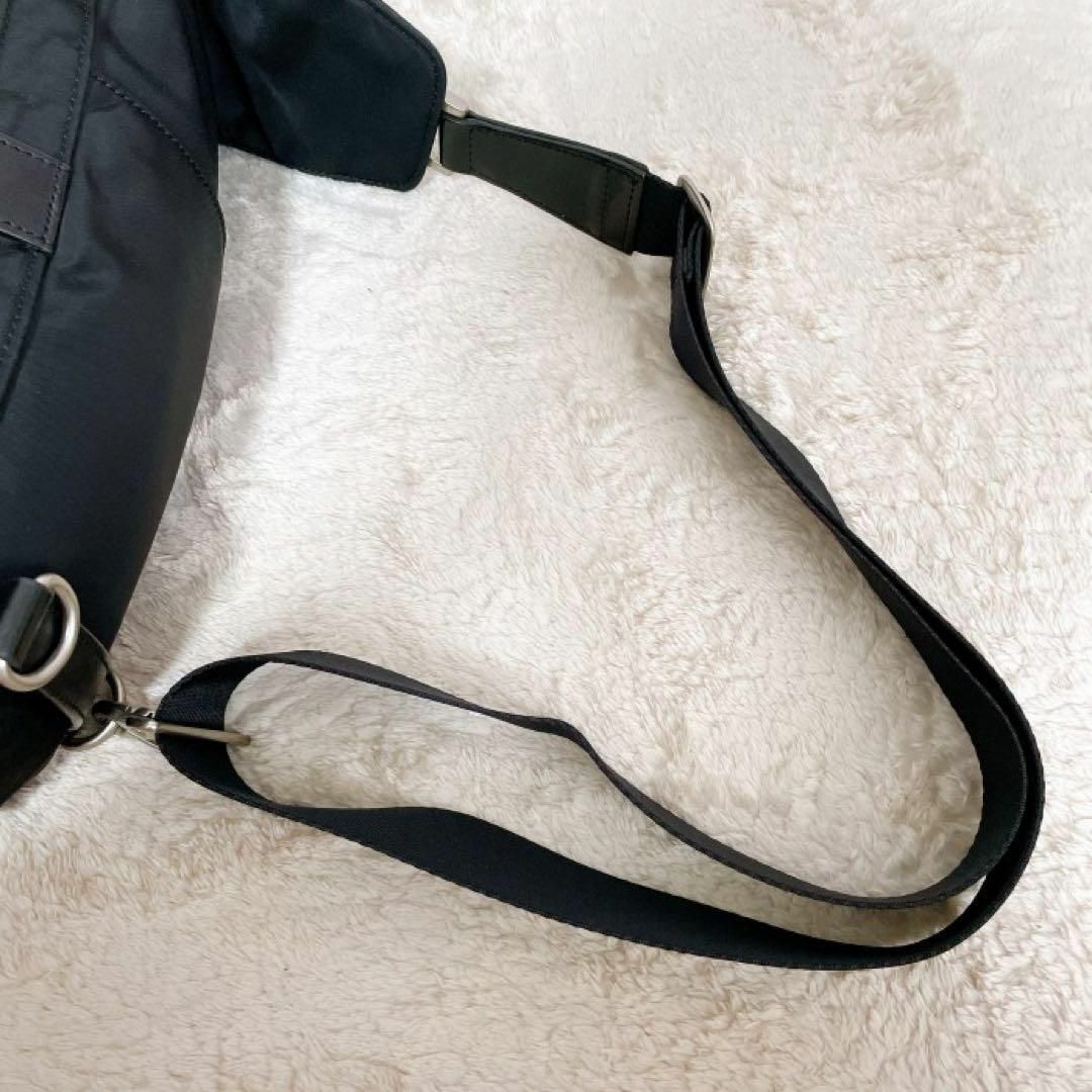 新作入荷得価】 Paul Smith - 美品 Paul Smith ボディバッグ マルチ