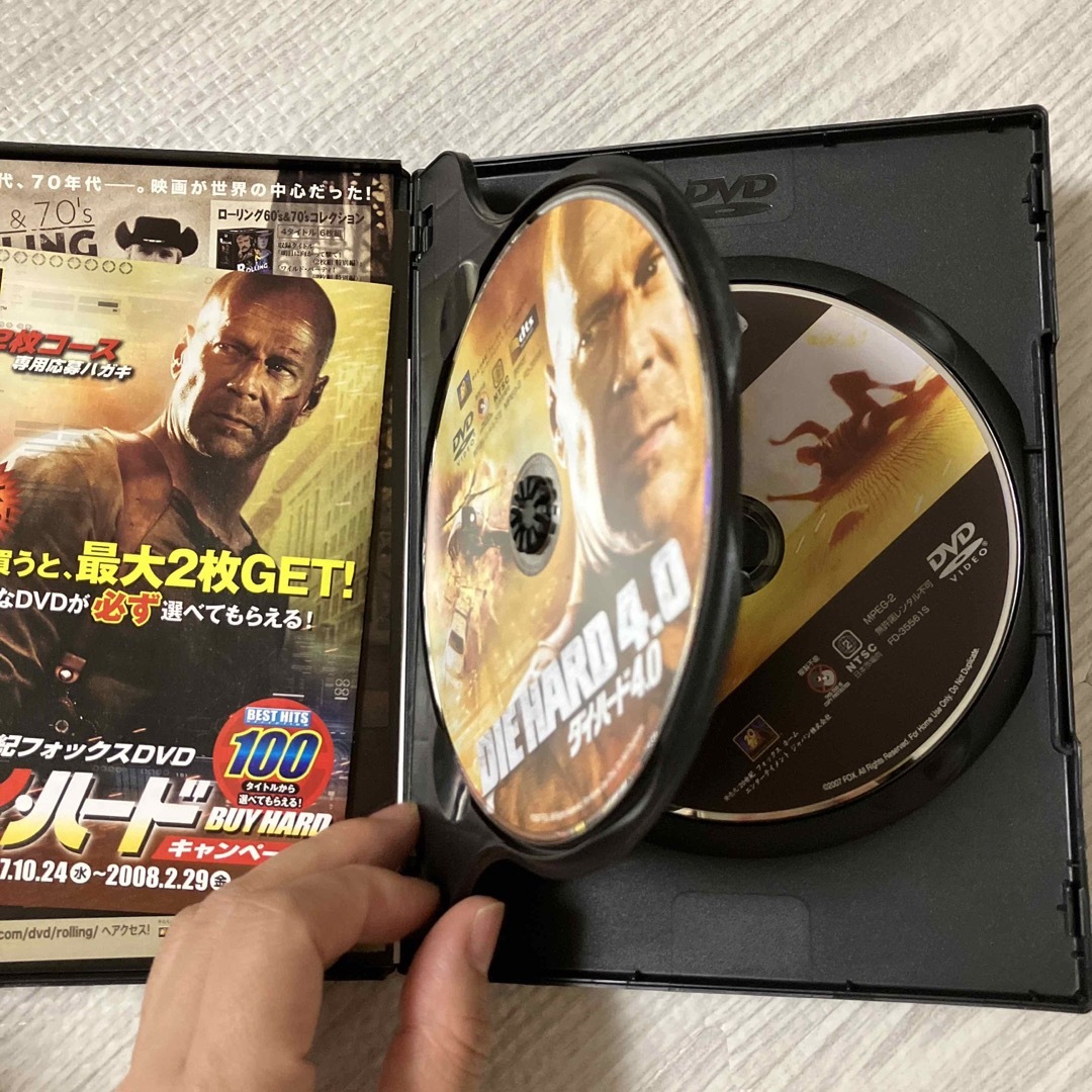 ダイ・ハード4．0　＜特別編＞ DVD 2枚セット エンタメ/ホビーのDVD/ブルーレイ(外国映画)の商品写真