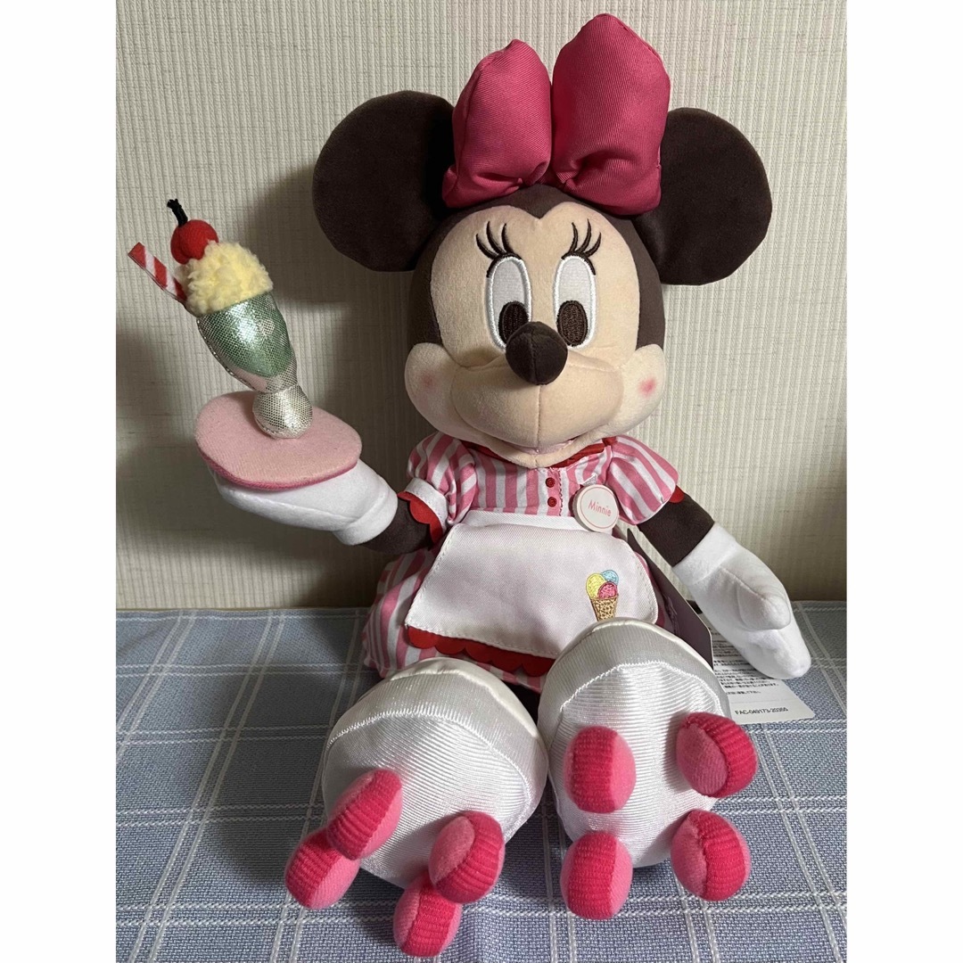 ディズニー ぬいぐるみ ミニー エンタメ/ホビーのおもちゃ/ぬいぐるみ(キャラクターグッズ)の商品写真