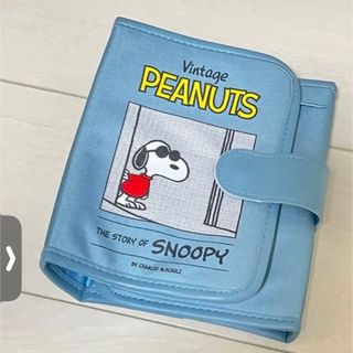 スヌーピー(SNOOPY)のスヌーピー　トラベルポーチ　ブルー　旅行　夏休み(旅行用品)