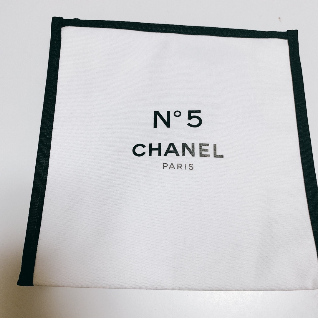 CHANEL(シャネル)の新品 CHANELシャネル N05 ボディローション＆ノベルティ＆ブレスレット コスメ/美容のボディケア(ボディローション/ミルク)の商品写真