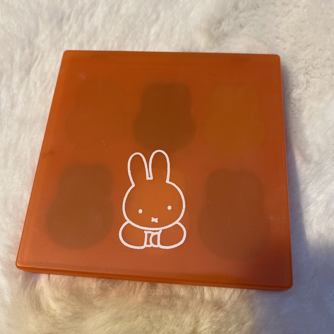 miffy(ミッフィー)の粧美堂｜SHOBIDO ミッフィー アイシャドウパレット レッド コスメ/美容のベースメイク/化粧品(アイシャドウ)の商品写真