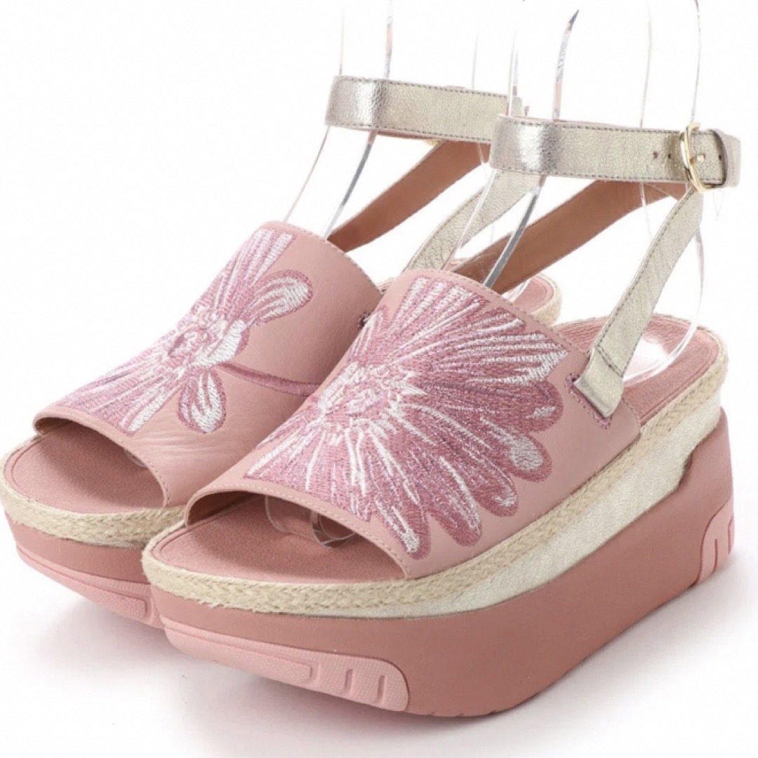 fitflop(フィットフロップ)の新品✨未使用‼️ 定価27,500円　fitflop サンダル  ピンク レディースの靴/シューズ(サンダル)の商品写真