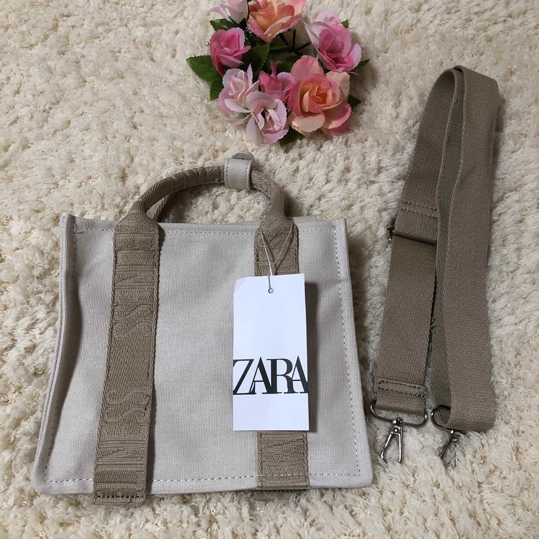 ZARA(ザラ)の❤️新品未使用品ZARA ロゴ ストラップ キャンバス ショルダー エクリュ レディースのバッグ(ショルダーバッグ)の商品写真