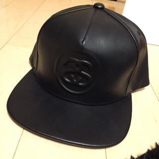 ステューシー(STUSSY)のSTUSSY ステューシーロゴ レザーキャップ(キャップ)