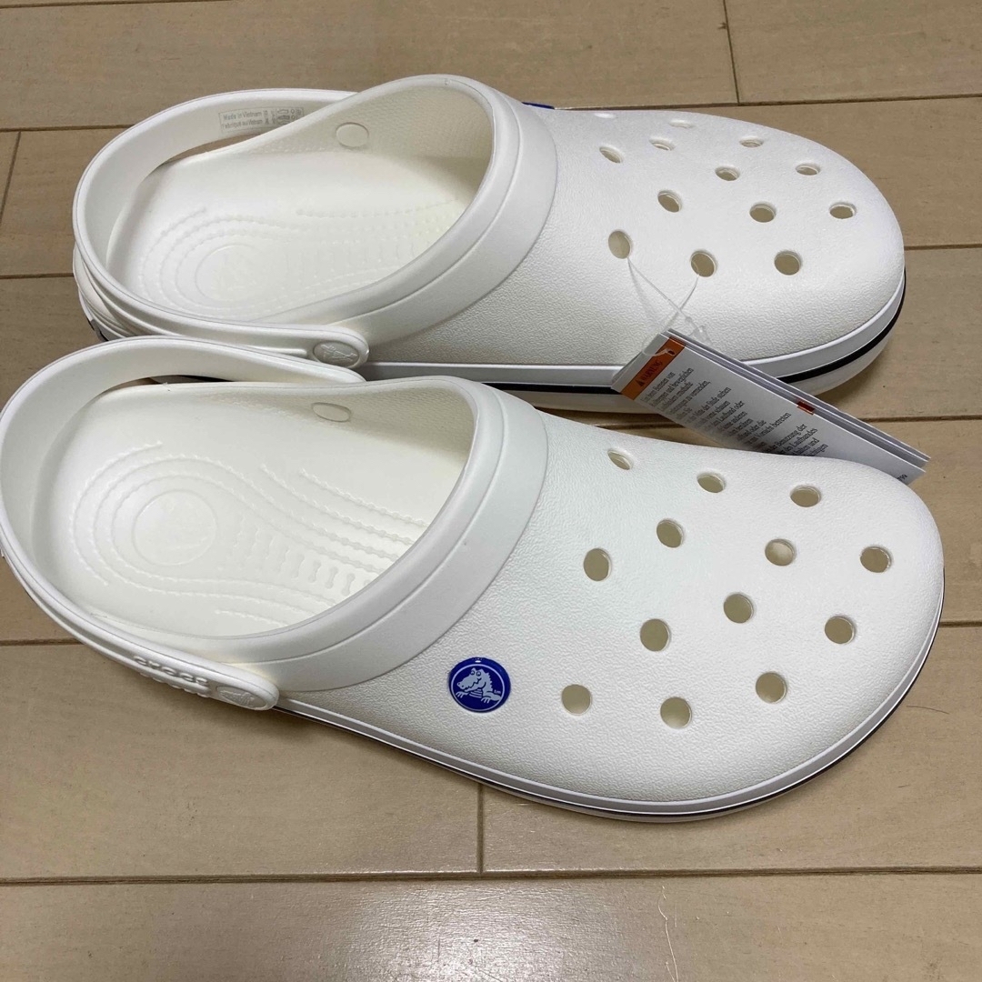 crocs(クロックス)の新品 27cm クロックス クロックバンド ホワイト メンズの靴/シューズ(サンダル)の商品写真