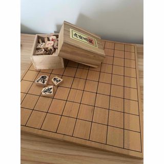 将棋とコマのセットです。(知育玩具)