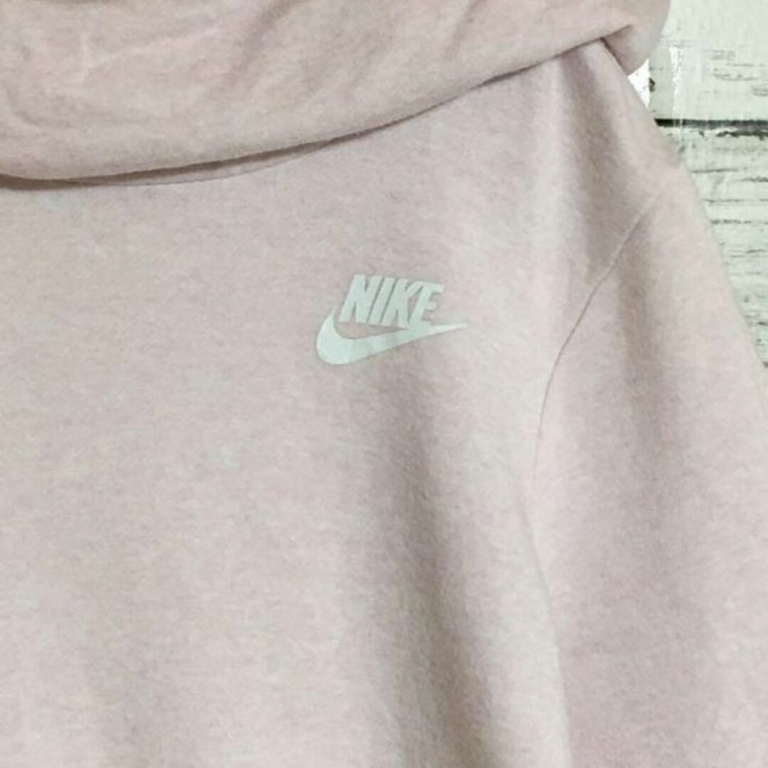 NIKE(ナイキ)の【希少カラー】ナイキ☆ロゴ入りハイネックパーカー　裏起毛　薄手　ピンク　H135 メンズのトップス(パーカー)の商品写真