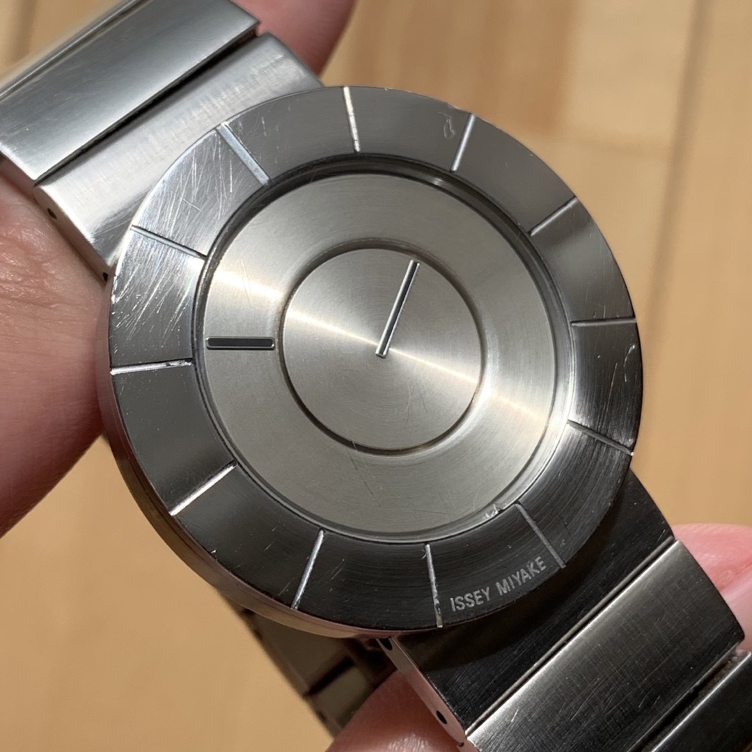 ISSEY MIYAKE イッセイミヤケ 腕時計 TO SILAN001