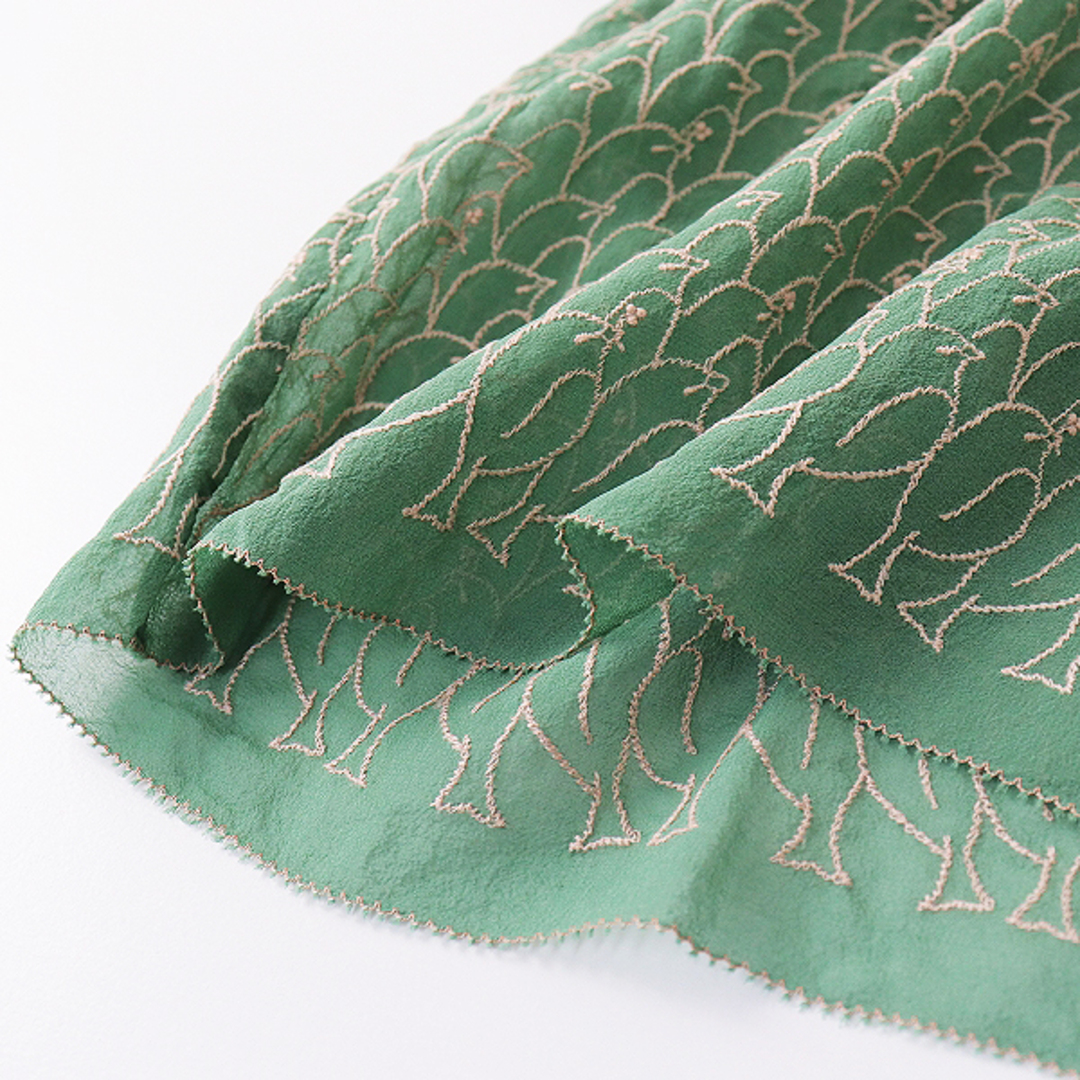美品 mina perhonen ミナペルホネン lintu 刺繍 シルクブラウス 36 美品 mina perhonen ミナペルホネン lintu 刺繍 シルクブラウス 36